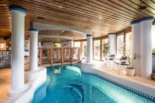 Private Villa with indoor pool