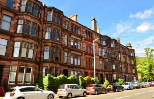 COP26 Luxury 3 Bedroom/3 Bathroom in West End