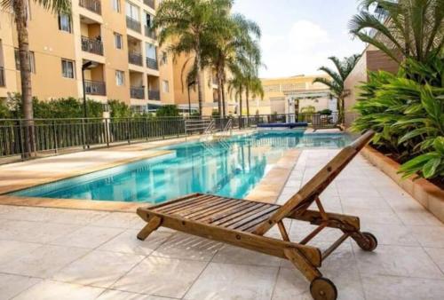 Quarto e sala piscina aquecida