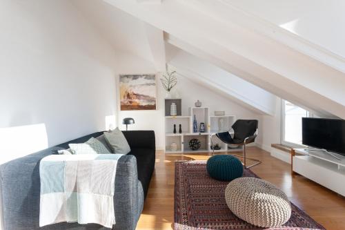 Alfama Charming Apartment with Amazing River View and Terrace 3