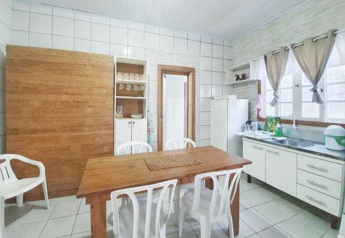 Casa pe na areia, Barra da Lagoa (BIO)