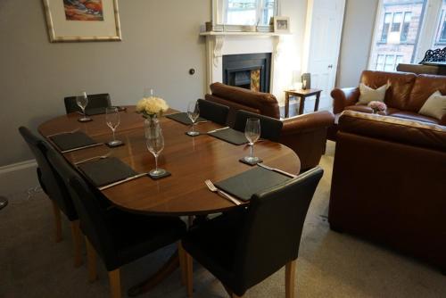 COP26 Luxury 3 Bedroom/3 Bathroom in West End