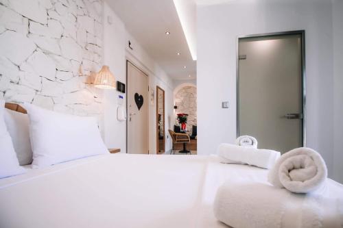  Kardias Luxury Suites in Nea Iraklitsa