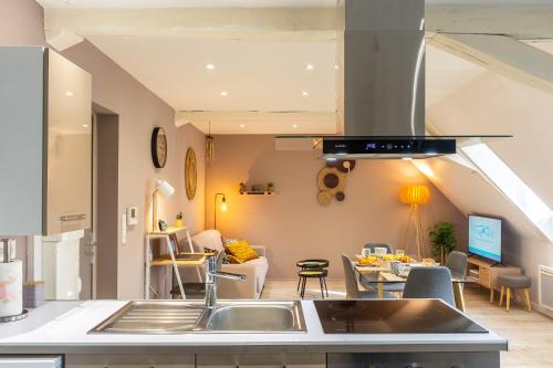 Le 32-GregIMMO-Appart'Hôtel (Le 32-GregIMMO-Appart'Hotel) in 蒙貝利亞爾