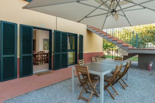 2 bedrooms, 3 beds