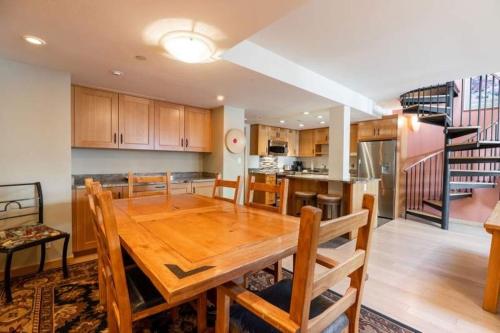 Condo with Hot Tub Free Garage Parking, Vail (foto 6)