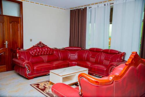 Ebony Apartment - Serene, great view