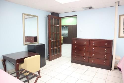 LOFT Shared Room for 2 - image 7