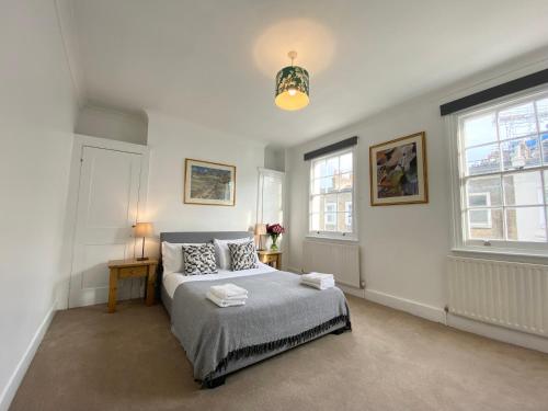 Stylish Maisonette and Studio in Victoria, London (photo 4)