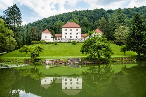 Grad Strmol - Hotel - Cerklje na Gorenjskem