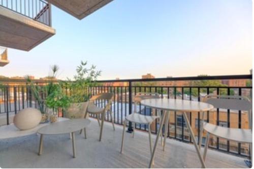 Luxury 2Bd 2Ba Penthouse Suite Near JFK & LGA Airports