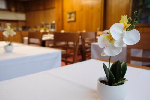 Hotel Find – Stuttgart, LA