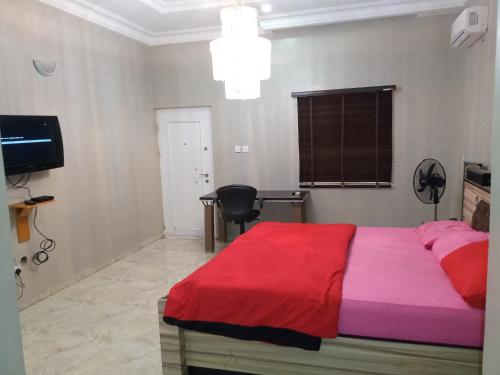 Grandeur Two Bedroom Abuja - 24/7 power/WIFI/Security