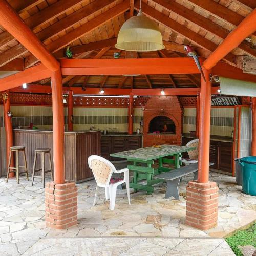 บริการและสิ่งอำนวยความสะดวก, Santa Hospedaria Beach in เบอร์ติโอก้า