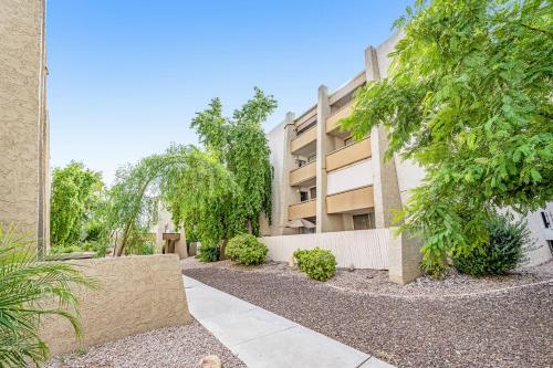 Camelsback Condos - image 11