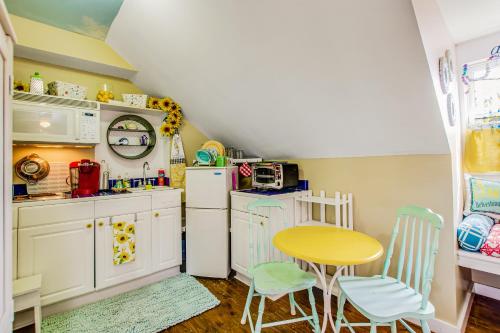 The Studio On Taylor near Forsyth Park