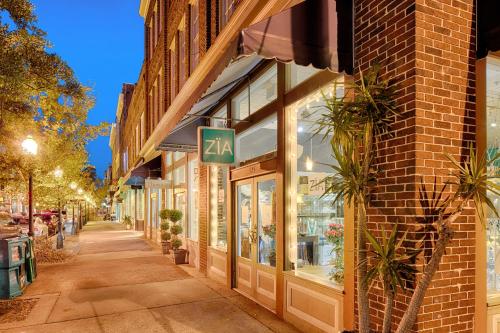 The Studio On Taylor near Forsyth Park