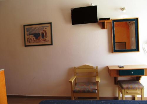 Paraschos Studios Kos - image 3