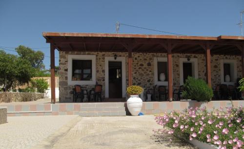Paraschos Studios Kos - image 6