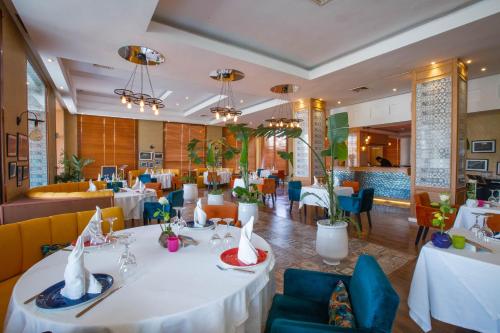 餐廳, 阿特拉斯特米納斯水療飯店 (Atlas Terminus & Spa) in 烏季達
