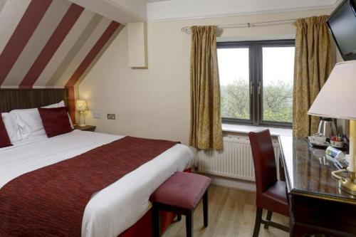 Broadfield Park Hotel