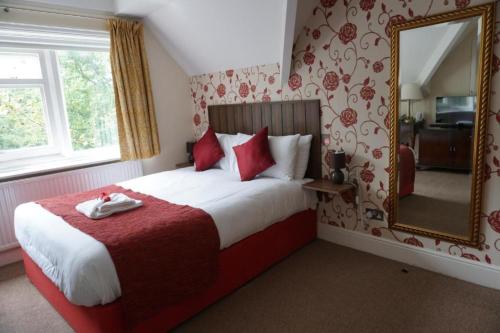 Broadfield Park Hotel photo 1