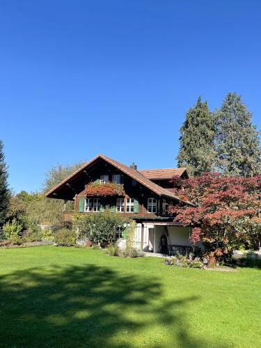 NEB-THUN LODGE`s Seehaus 1 Gwatt - Chalet - Thun