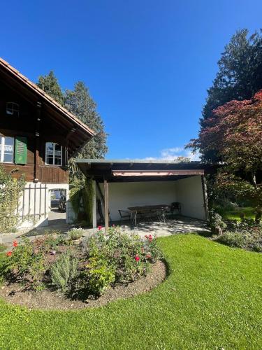  NEB-THUN LODGE`s Seehaus 1 Gwatt in Thun