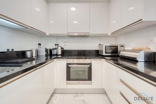 Upscale 2BR at Noora Tower Business Bay by Deluxe Holiday Homes
