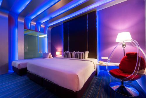 room detail thumbnail 1