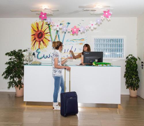 Hotel Adelphi - image 5