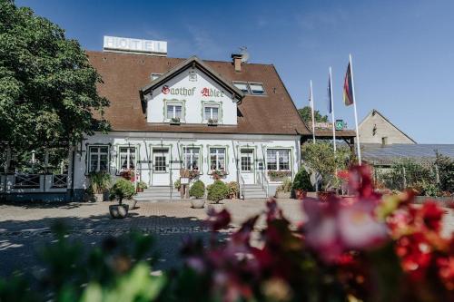 Landgasthof Adler - Accommodation - Breisach am Rhein