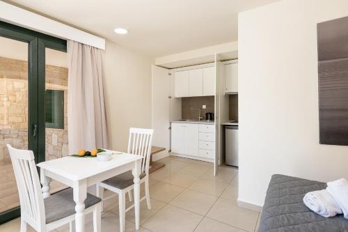 Kitchen, Elia Platanias in Platanias