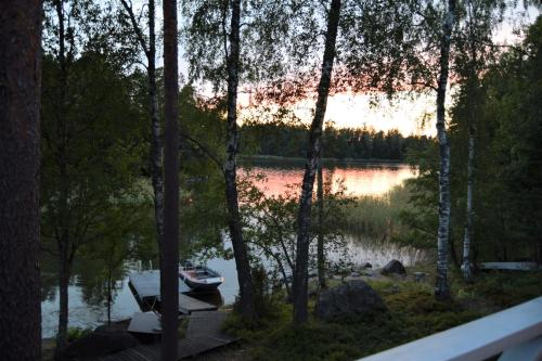 A környék, Villa Pellinki in Isnas