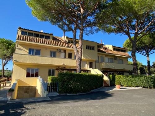 Apartment Riviera 5 by Interhome