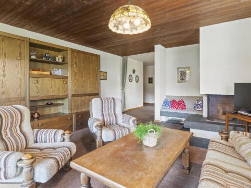 Apartment Triangel D Grossenberger by Interhome in Parpan