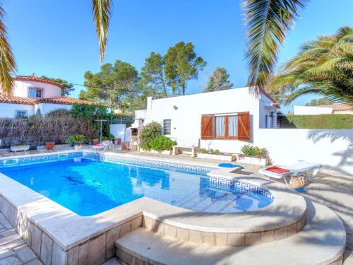  Villa Lolita, Pension in Les tres Cales