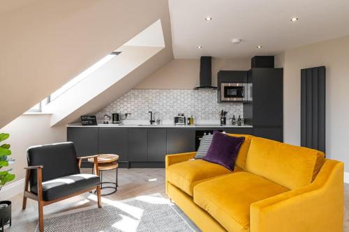 Loft 5 High-spec penthouse 2 bed apartment gîte à louer Barn @ The Biscuit factory