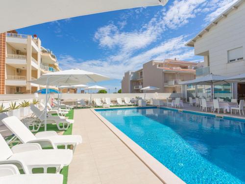 Apartment Blue Bay Resort - RSO180 by Interhome