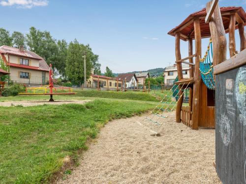 Holiday Home Penzion Jindřiška by Interhome (Holiday Home Penzion Jindriska by Interhome) in Tatobity