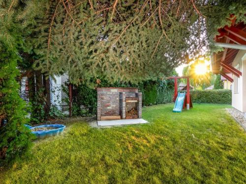 Holiday Home Silver Pinea by Interhome in Balatonmariafurdo
