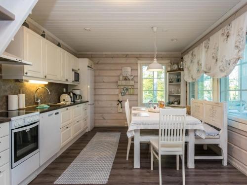 Holiday Home Haapaniemi by Interhome