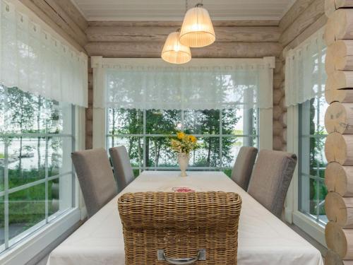 Holiday Home Torniniemi by Interhome in 瓦拉