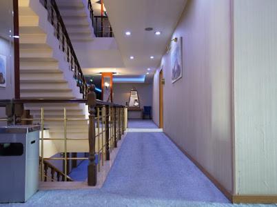 Capitol Hotel photo