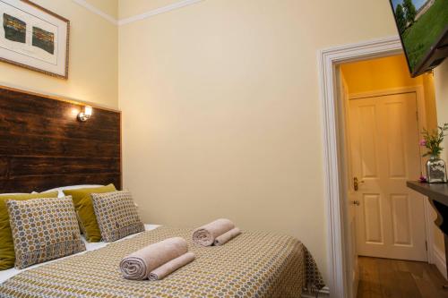 Photo 6 of Luxury ensuite room next to Royal Crescent with own private entrance