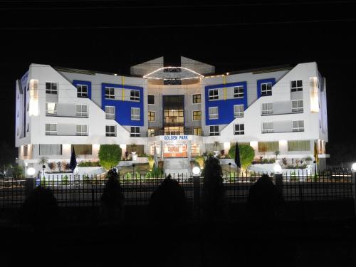. GOLDEN PARK HOTEL & RESORT
