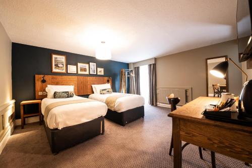 Innkeeper's Lodge Castleton Peak District - image 24