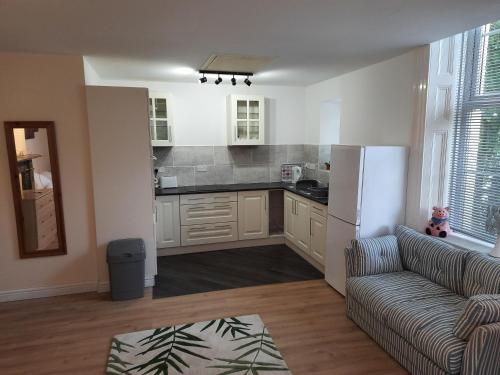Self Contained Studio Flat in Winterton Hall - Tap to explore photos