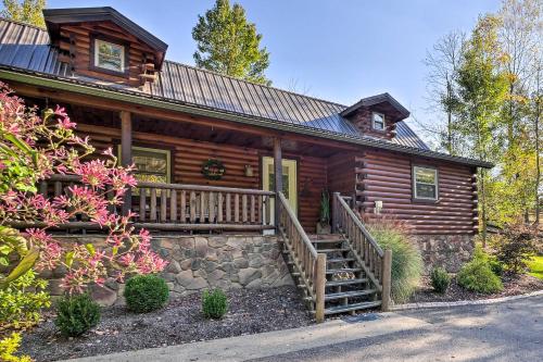 Rustic Dundee Log Cabin with Hot Tub and Forest Views!