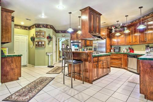 Victorian Hernando Home about 25 Miles to Memphis in Hernando (Mississippi)